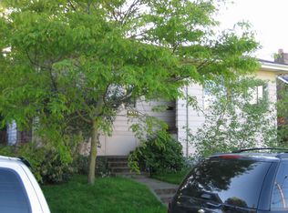 5333 7th Ave NE, Seattle, WA 98105