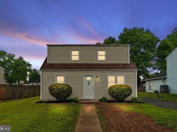 145 Martin Dr, Manassas Park, VA 20111