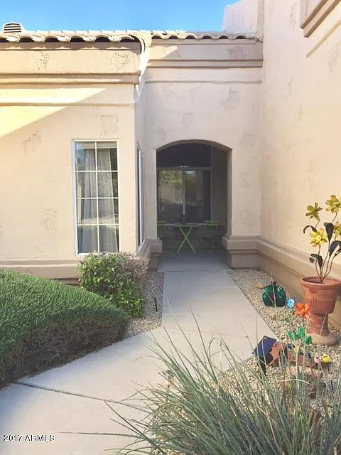 2 bed, 1.5 bath, 1495 sqft, $2,250 — Photo 1