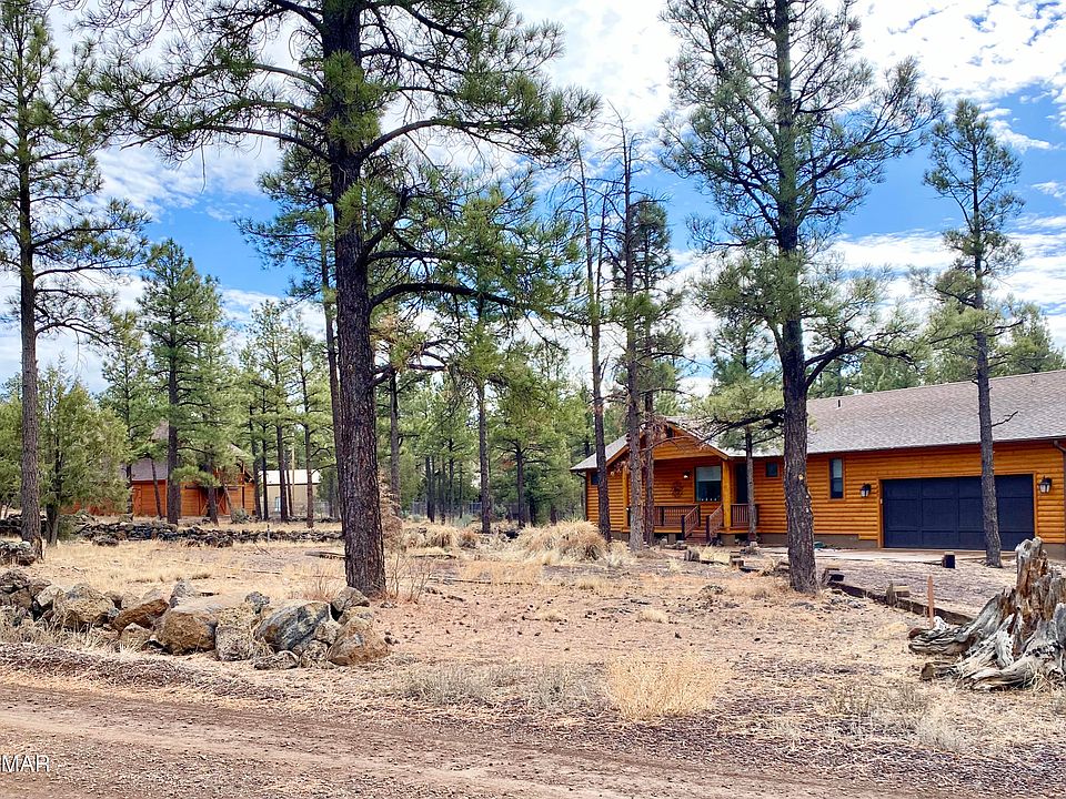 1st image of 885 Rockcrest Dr