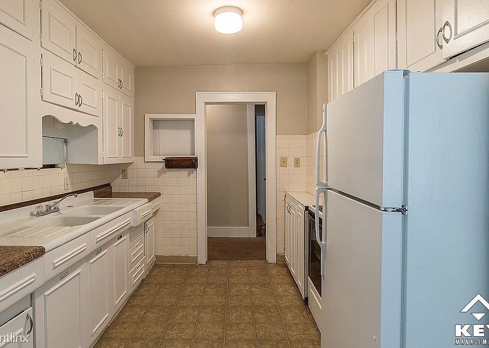 KItchen, Angle 2