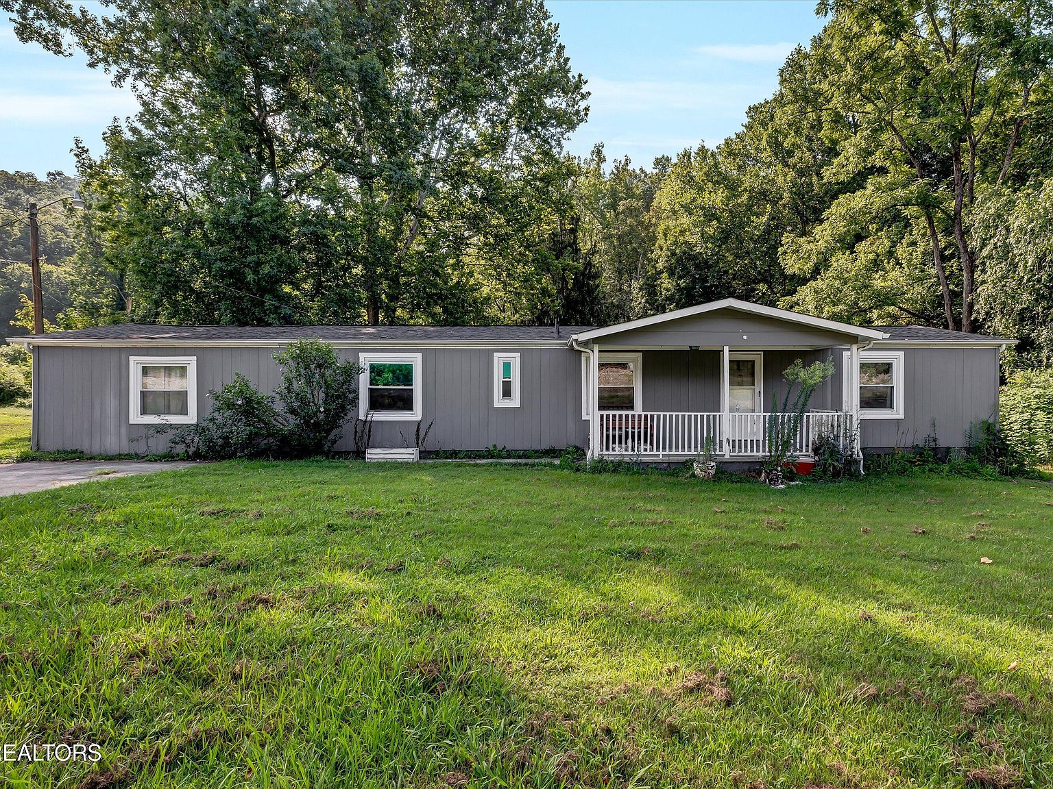 1753 Sulphur Springs Rd, Clinton, TN 37716 | Zillow