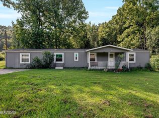 1753 Sulphur Springs Rd, Clinton, TN 37716