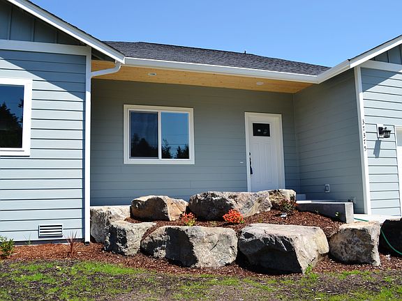 3rd image of 37375 Olympic View Road Ne