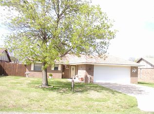 2002 W Ferguson Ave, Blackwell, OK 74631