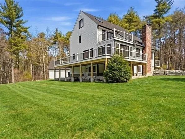 13 Sunridge Rd, Windham, NH 03087