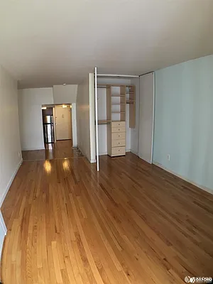 Rented by Oxford Property Group | media 17