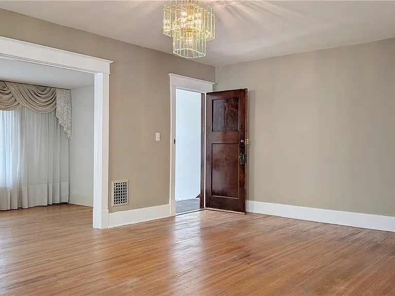 88 Commonwealth Ave — Photo 6