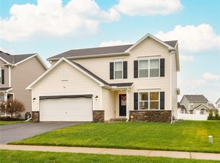 67 Rockdale Trl, Rochester, NY 14612