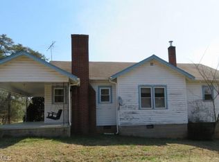 3400 Richs Rd, Boonville, NC 27011