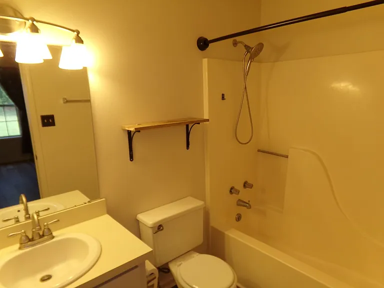 127 Village Ct — Photo 19