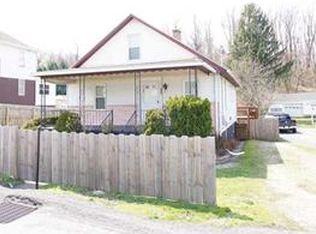 223 Mount Braddock Rd, Mount Braddock, PA 15465