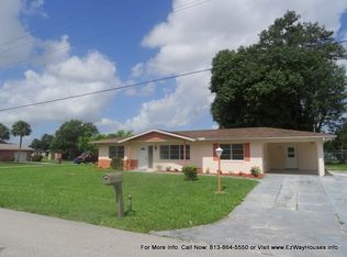 9 Maple Ave N, Lehigh Acres, FL 33936