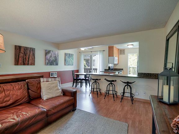 3rd image of 480 E Okeefe St APT 204