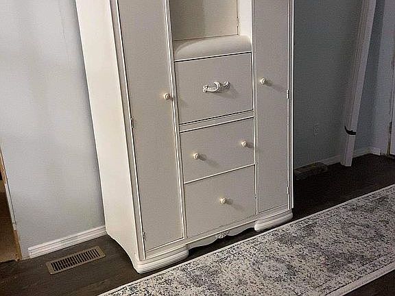 Freshly painted in April 202