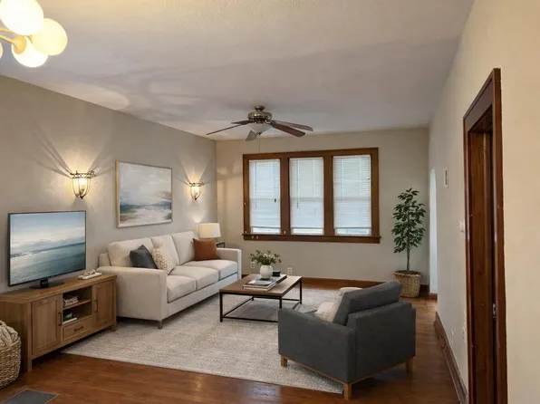 1310 Monroe AVENUE, South Milwaukee, WI 53172