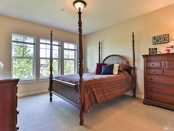 3rd image of 22609 NE Alder Crest Dr Unit 3B