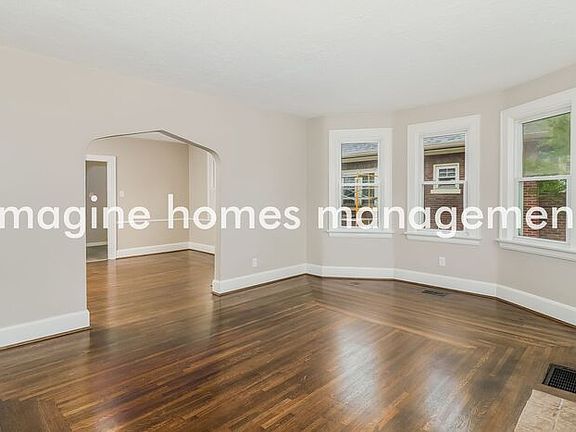 4th image of 1735 Avonlea Ave