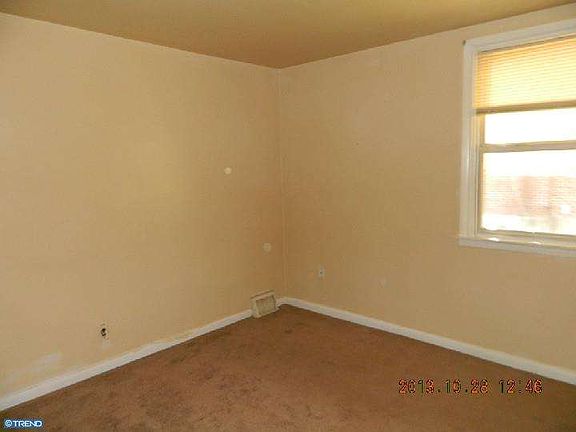 5th image of 8822 Roosevelt Blvd