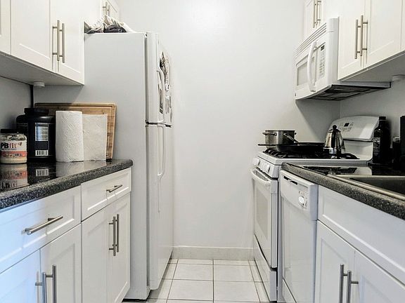 4th image of 345 E 80th St APT 20A