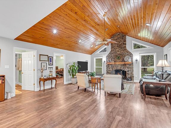 39th image of this home