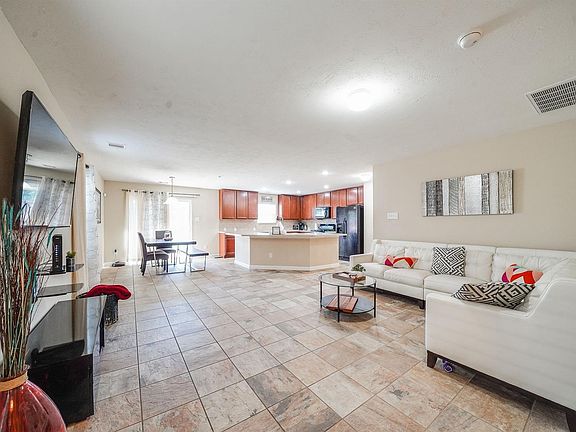 3rd image of 14931 Trinity Meadow Dr