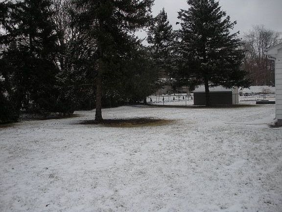 4th image of 176 Greenridge Dr