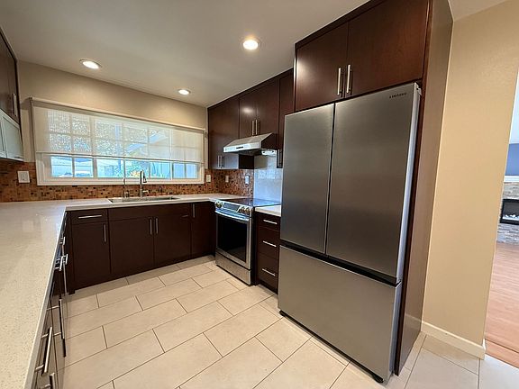 5th image of 2360 Fordham Dr