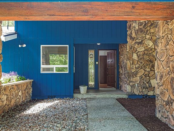 2nd image of 2485 Timaru Ln