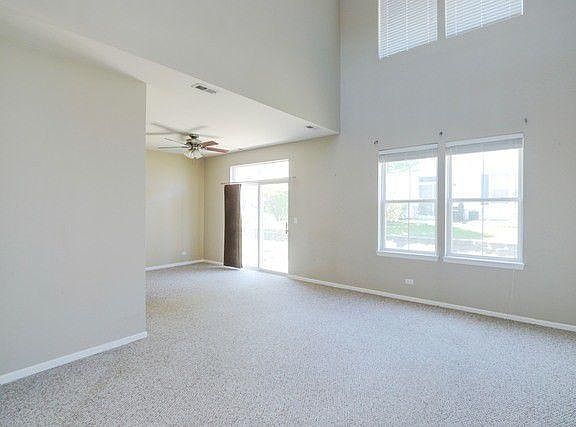 Huge vaulted ceiling. Nice concrete patio.
