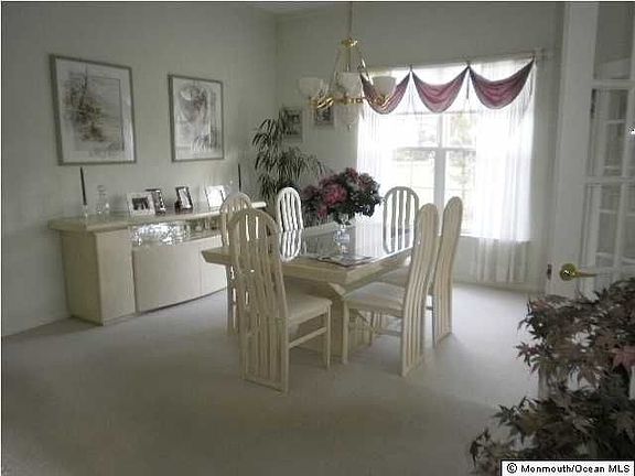 4th image of 24 Morningside Ct