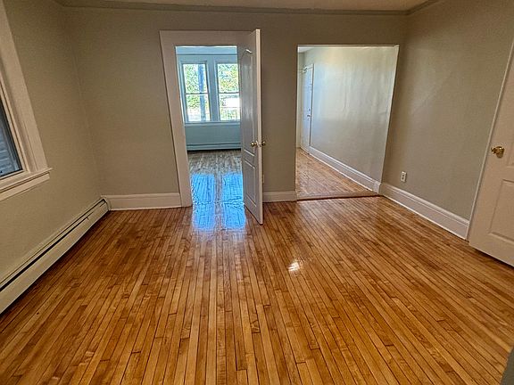 2nd image of 112 Eastern Pkwy #1R