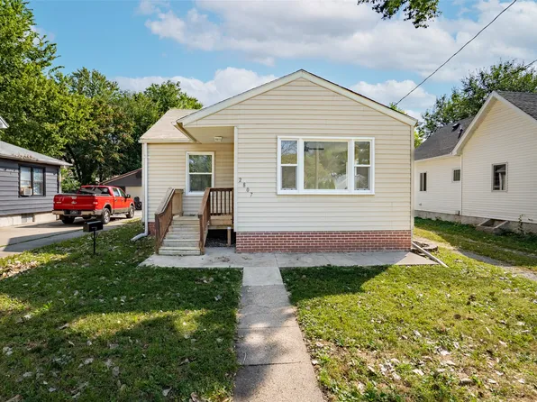 2807 1st St, Des Moines, IA 50313