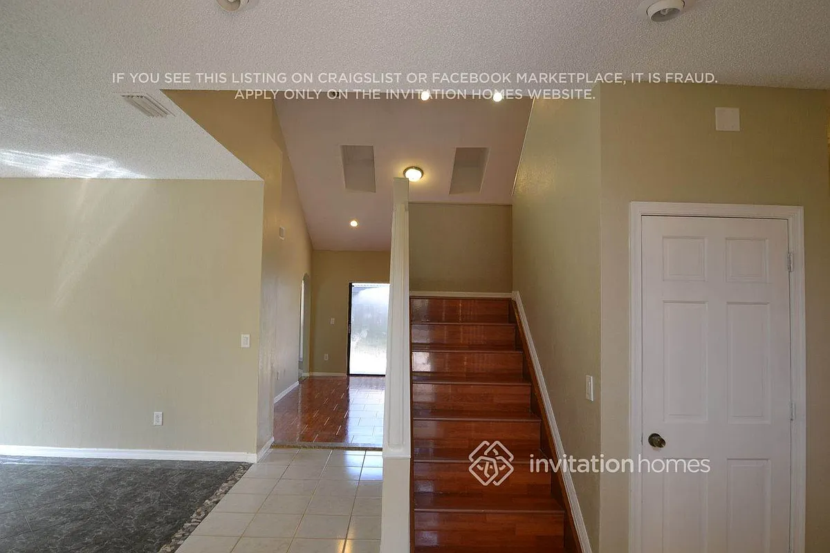 Building Photo - 11585 Gorham Dr