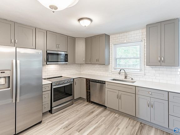 5th image of 2203 Southpark Blvd SW