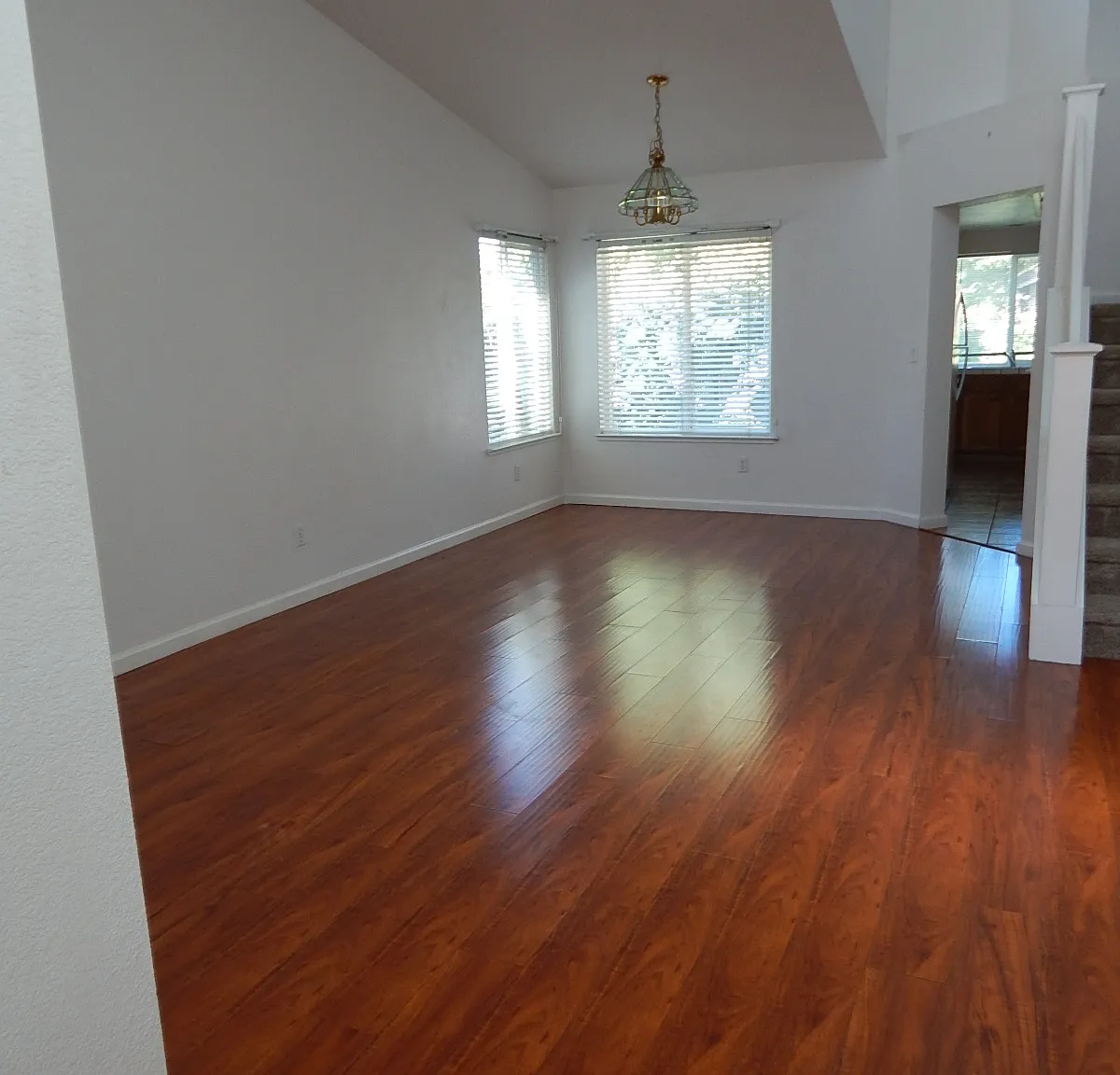 4 bed, 1833 sqft, $3,600 — Photo 3