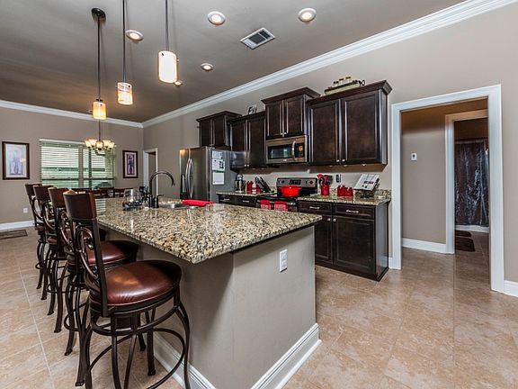 3rd image of 220 Lexi Falls Ln