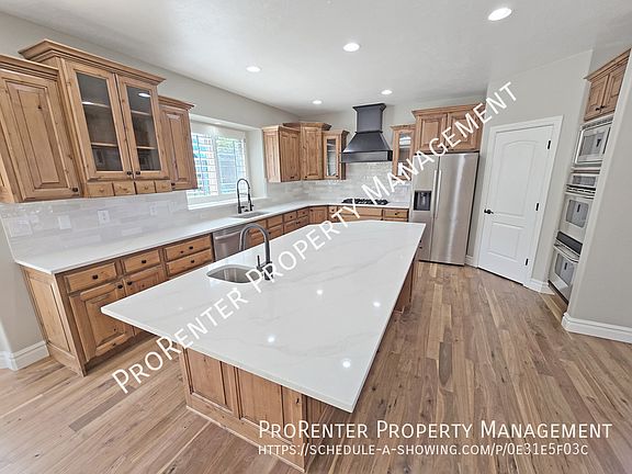 5th image of 843 Eaglepointe Dr