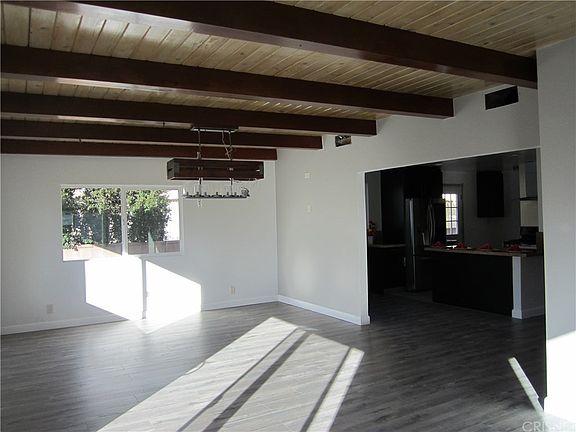 3rd image of 6461 Woodlake Ave
