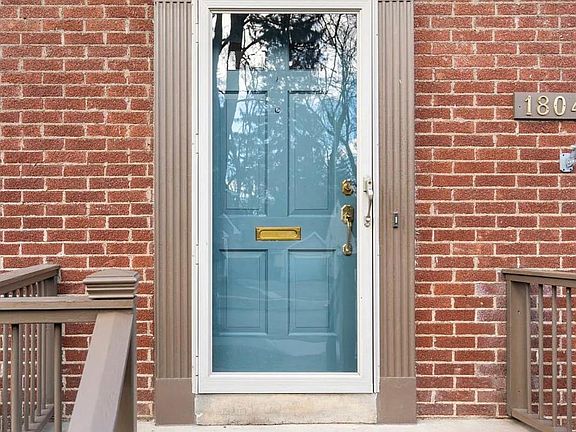 4th image of 1804 Charlton Ave