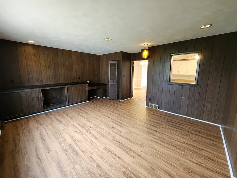 4093 Bexley Blvd — Photo 10