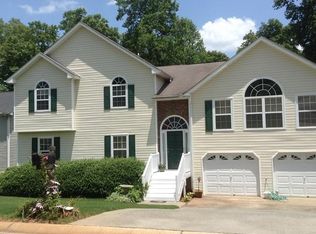 2062 Queensbury Dr, Acworth, GA 30102