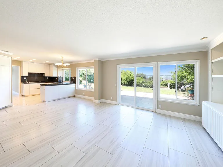 25721 Weston Dr — Photo 8