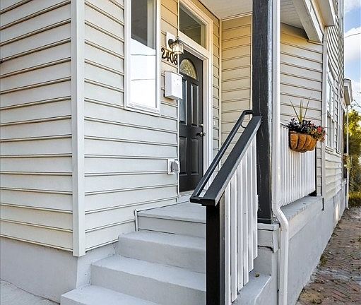 3rd image of 2408 Cedar St