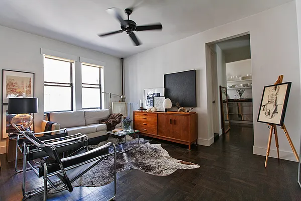 Sold by Compass | media 21