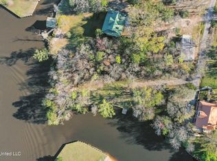 Silkwood Ln, Biloxi, MS 39532