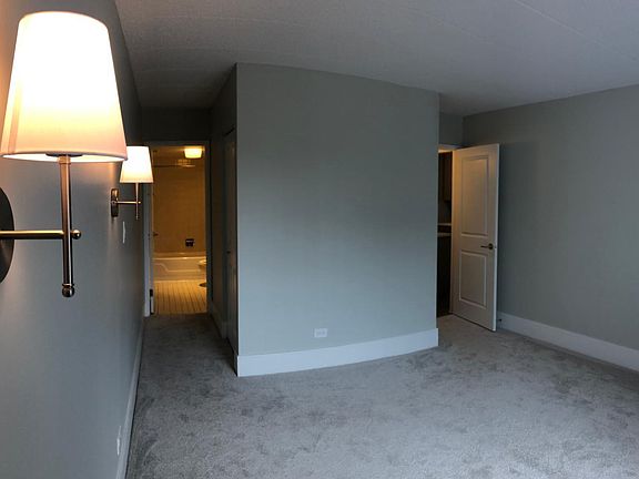 5th image of 606 E Woodland Park #407