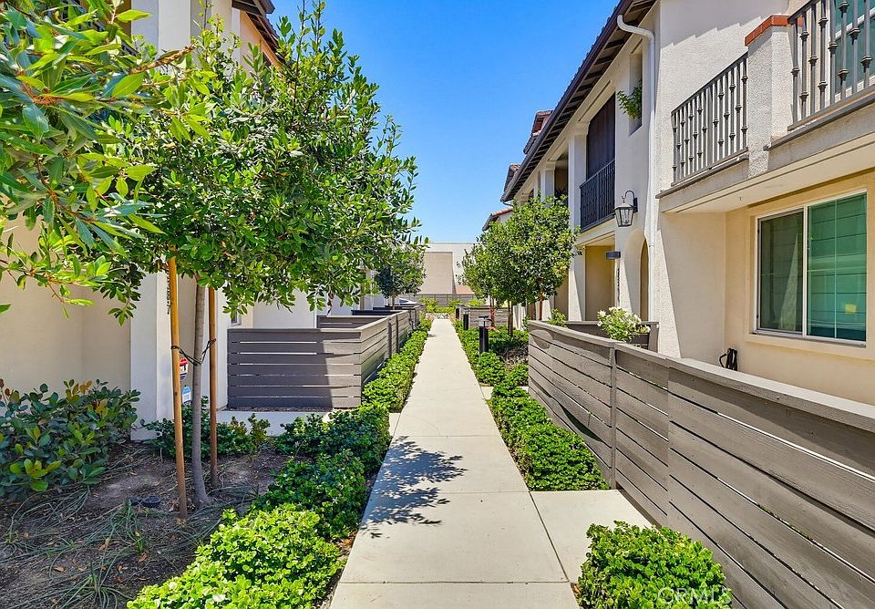 1st image of 2538 Valentina Way #5