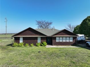 103 Cedar Ln, Heavener, OK 74937