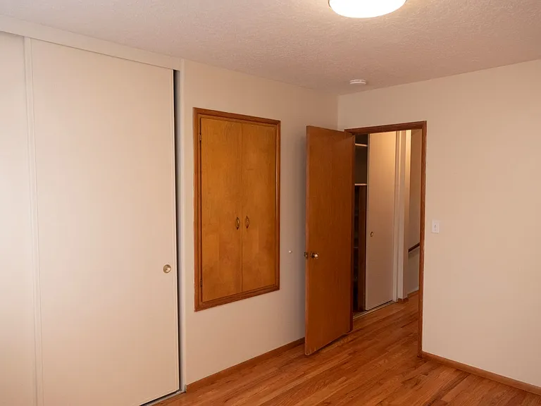 9054 SW 38th Ave — Photo 7